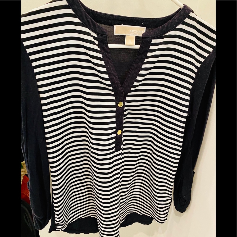 Michael Michael Kors Black White Striped Roll Tab Sleeve V-Neck Blouse Small‎